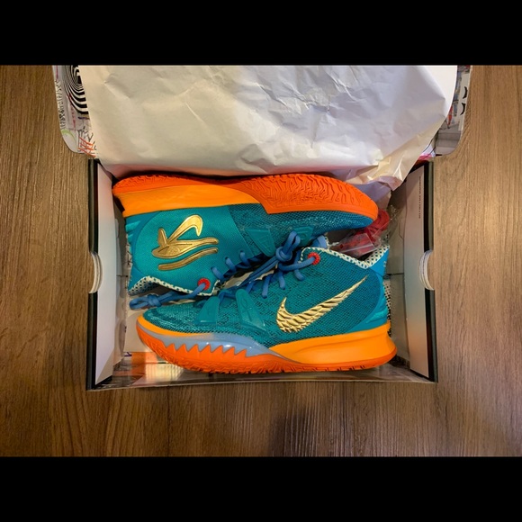 Nike Kyrie 7 Concepts Horus Mens Basketball Shoes - Picture 6 of 11